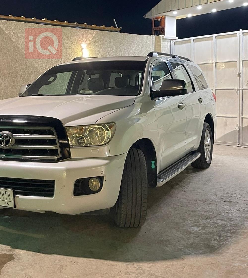 تويوتا سيكويا